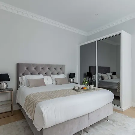Living4malaga Echegaray Grand Luxe * Málaga
